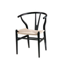 Silla ADA, en negro y asiento natural, vista en perspectiva
