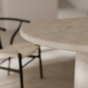 Mesa LORRAINE 220, detalle del acabado