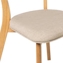 Silla ANAIS, en roble y beige, detalle del acabado