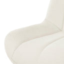 Silla MILA, en beige, detalle del acabado