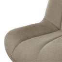 Silla MILA, en taupe, detalle del acabado