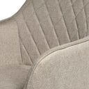 Silla AMALIA, en taupe, detalle del acabado