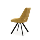 Silla CALLIE, en mostaza, vista trasera en perspectiva