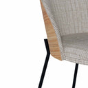 Silla CASANDRA, en taupe, detalle del acabado
