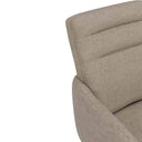 Silla LINDA, en taupe, detalle del acabado
