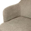 Silla ABIGAIL, en beige y taupe, detalle del acabado