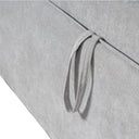Sofá cama KEIKO, en gris, detalle de la cinta de apertura