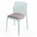 Cojín para silla Bit en gris, sobre silla en blanco – Nardi