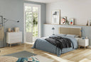 Cómoda CAMPUS de 80 cm con 3 cajones, en blanco, en un dormitorio
