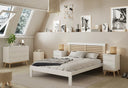 Cómoda CAMPUS de 120 cm con 7 cajones, en blanco, en un dormitorio