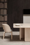 Mesa de comedor cuadrada ARQ de 137 cm para 8 personas, en natural claro – Teulat