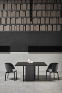 Mesa de comedor cuadrada ARQ de 137 cm para 8 personas, en negro – Teulat