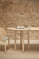 Mesa de comedor ovalada JUNCO de 200 cm para 8 personas, en roble natural – Teulat
