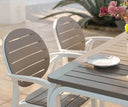 Silla Palma, en blanco y tortora, en un ambiente de exterior – Nardi