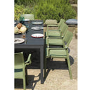 Silla Trill Armchair, en agave, en un ambiente de exterior, otra vista – Nardi