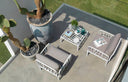 Sillones KOMODO en blanco con cojines grises, vista cenital – Nardi