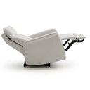 Sillón relax motorizado SIRO con posición cardio, en gris claro, abierto del todo con el segundo reposapiés desplegado