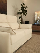 Sofá cama DUBÁI en un salón, vista lateral