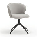 Silla tapizada ADD con pie giratorio negro, en gris claro, vista en tres cuartos – Teulat