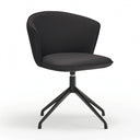 Silla tapizada ADD con pie giratorio negro, en polipiel negro, vista en tres cuartos – Teulat