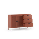 Aparador SAYLA de 140 cm con 2 puertas y 3 cajones, en terracota, con los cajones abiertos
