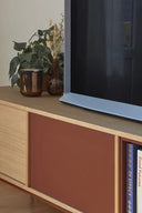 Mueble TV YOKO de 180 cm con 1 puerta y 2 cajones, en teja – Teulat