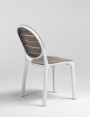 Silla Erica en blanco y tortora, vista de tres cuartos – Nardi